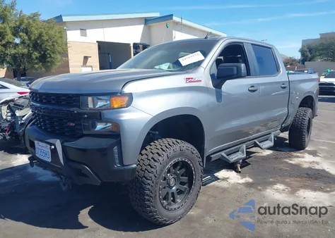 2021 Chevrolet Silverado 1500 4Wd Short Bed Custom Trail Boss z USA, uszkodzony, nr VIN 1GCPYCEF3MZ246533